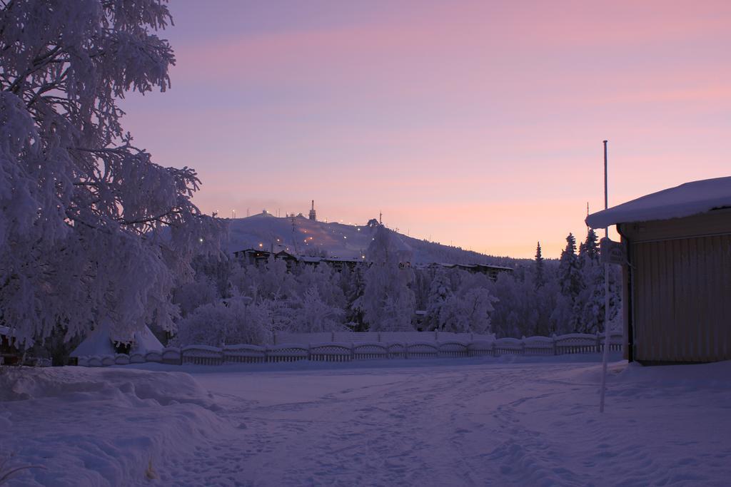 Matkailumaja Heikkala Cottages Ruka Exterior photo