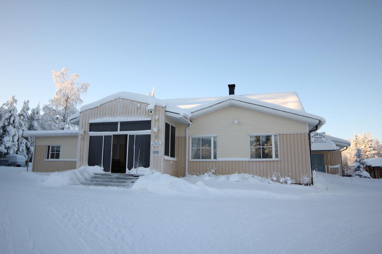Matkailumaja Heikkala Cottages Ruka Exterior photo