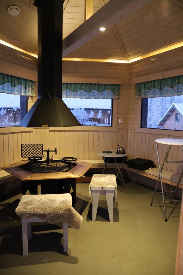 Matkailumaja Heikkala Cottages Ruka Exterior photo