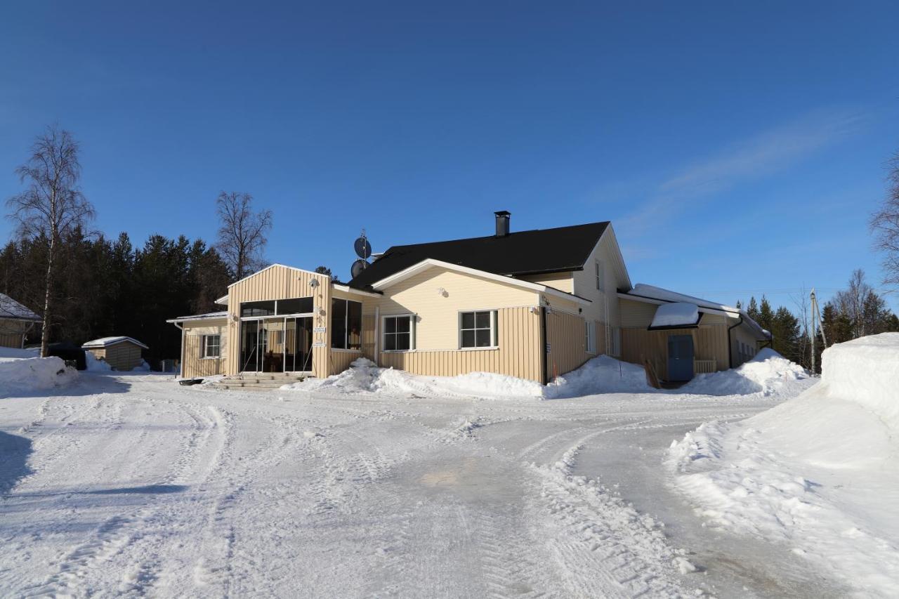Matkailumaja Heikkala Cottages Ruka Exterior photo